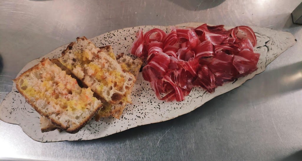 Restaurante Sumac — Comida y bebida