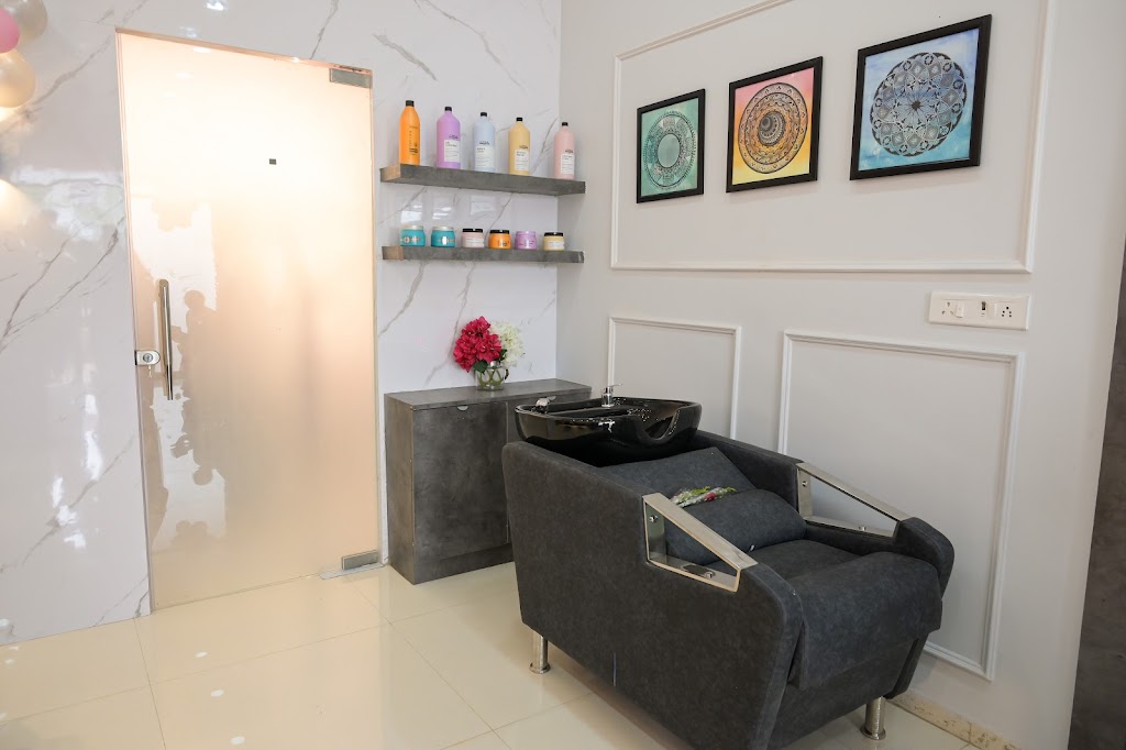 Purvi Ostwal Beauty Studio