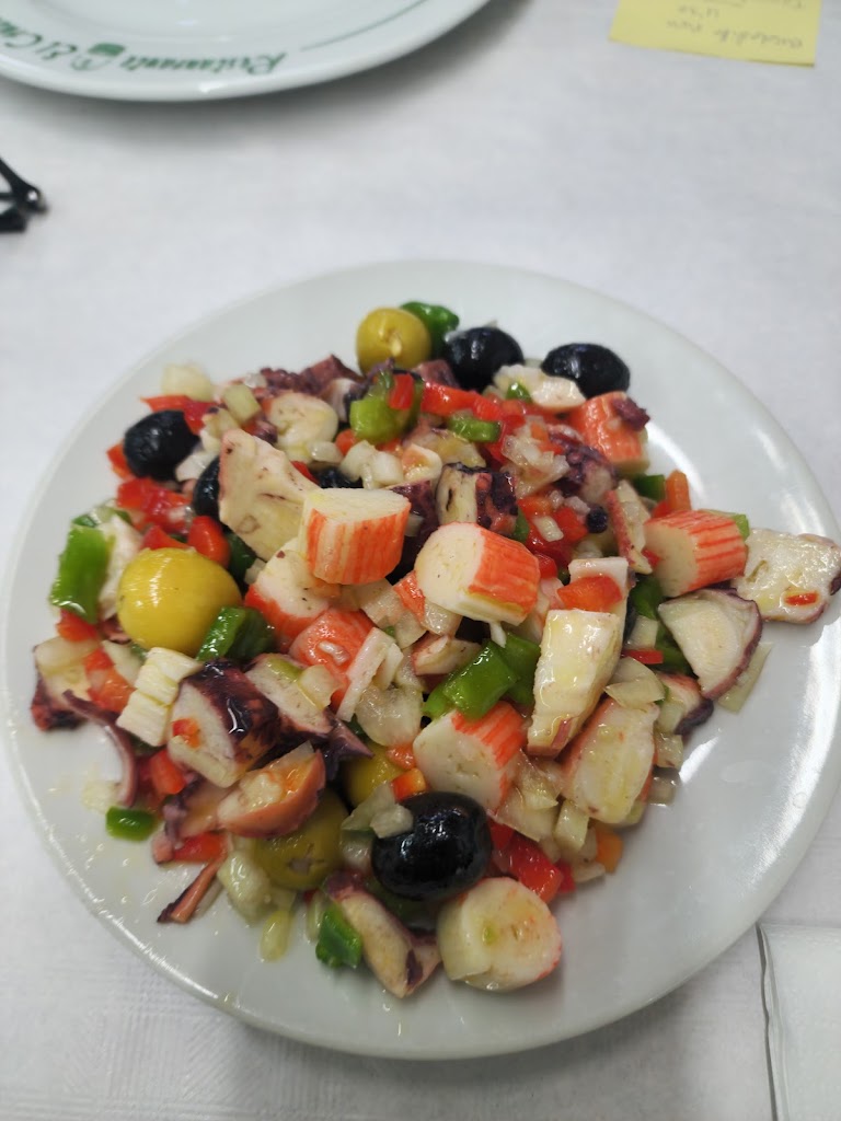 Restaurante El Cruce — Comida y bebida