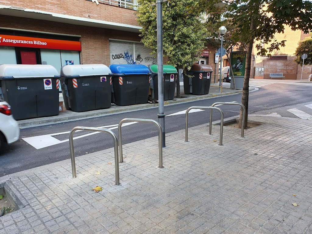 Aparcabicis a carrer de la Salut