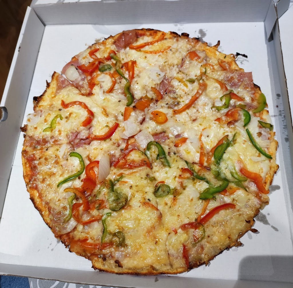 Pizzeria Pinocho — Comida y bebida