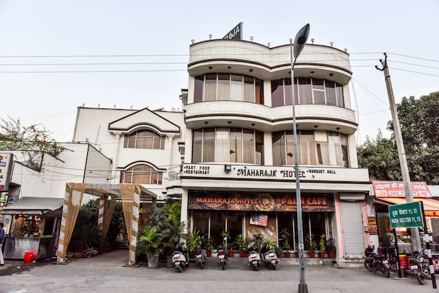 Oyo Maharaja Hotel