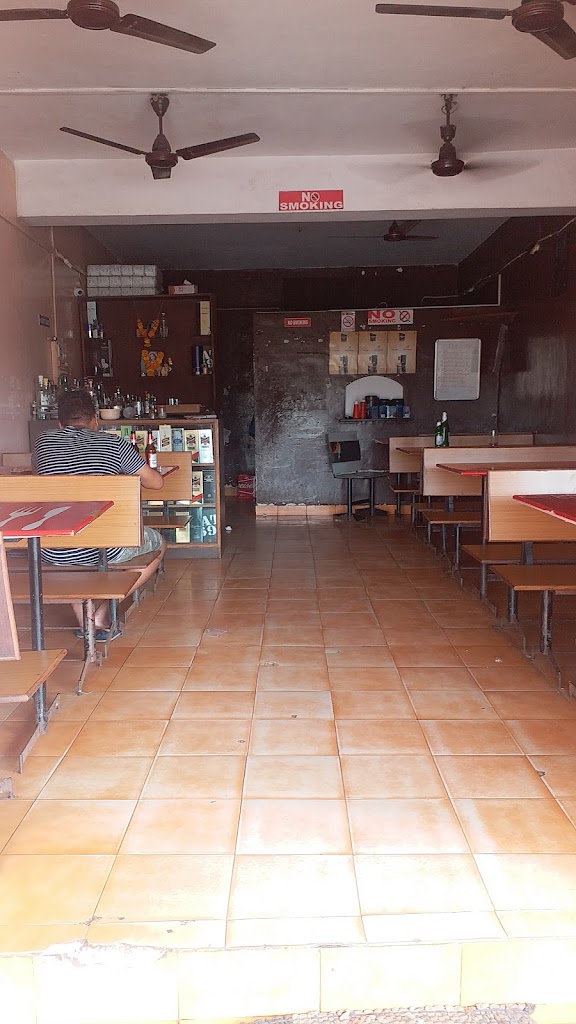 Field View Bar And Restaurant