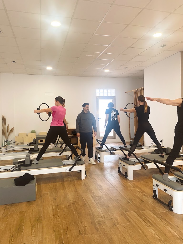 Mares Studio Pilates — Yoga