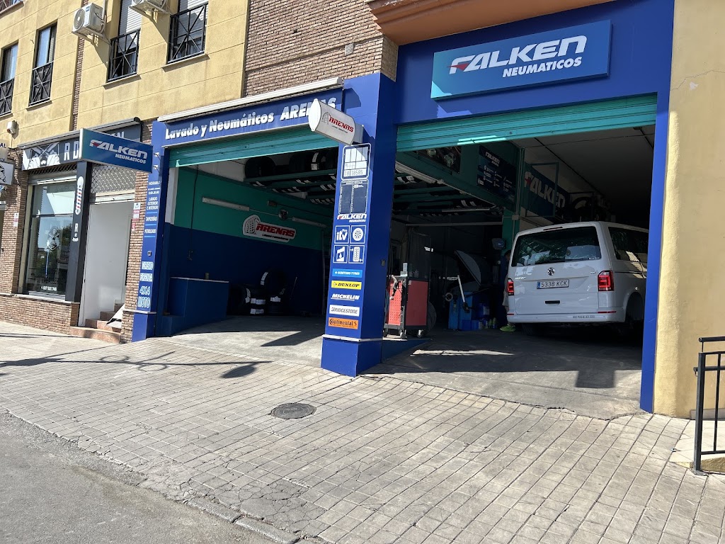 Lavado y neumaticos ARENAS — Exterior