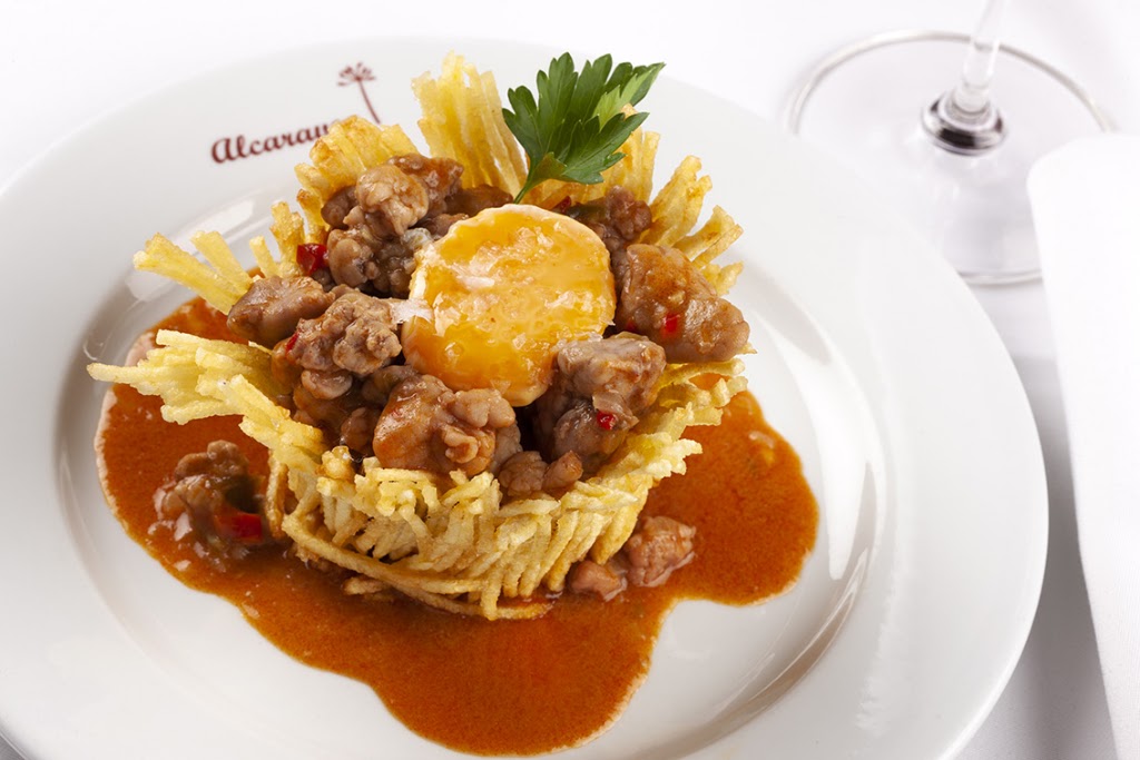Restaurante Alcaravea — Comida y bebida