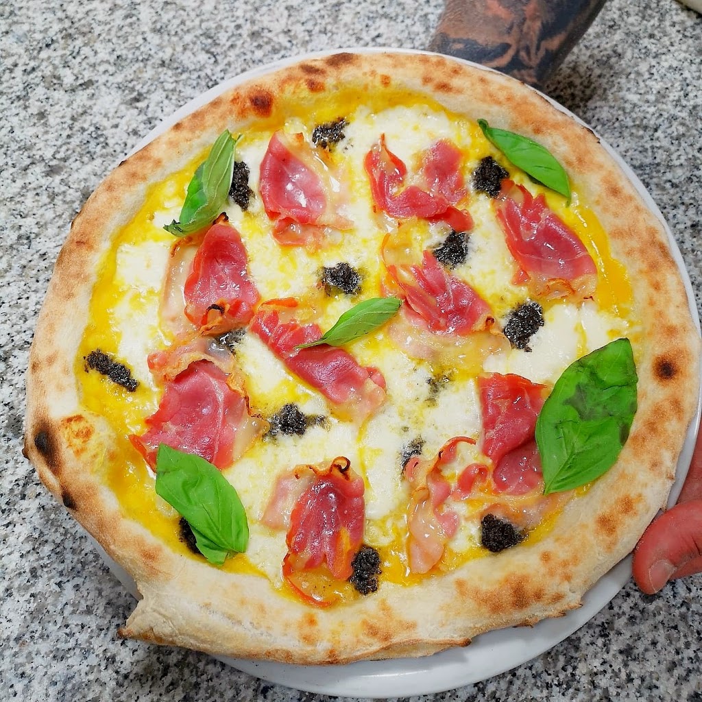 All'italiana Villanueva de la Canada — Comida y bebida