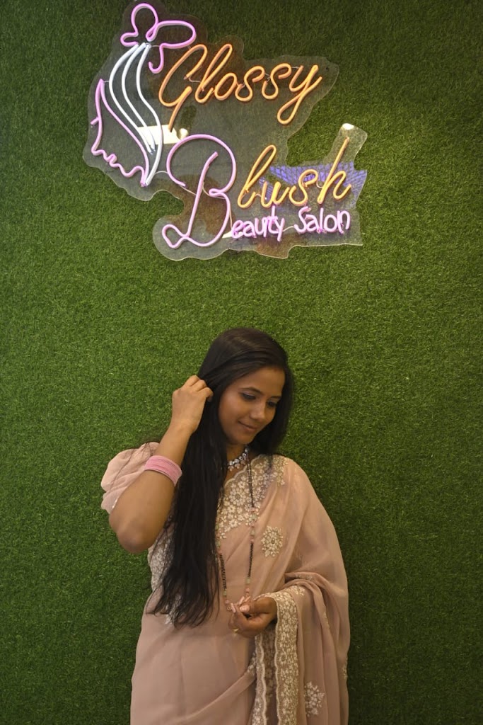 Glossy Blush Beauty Salon