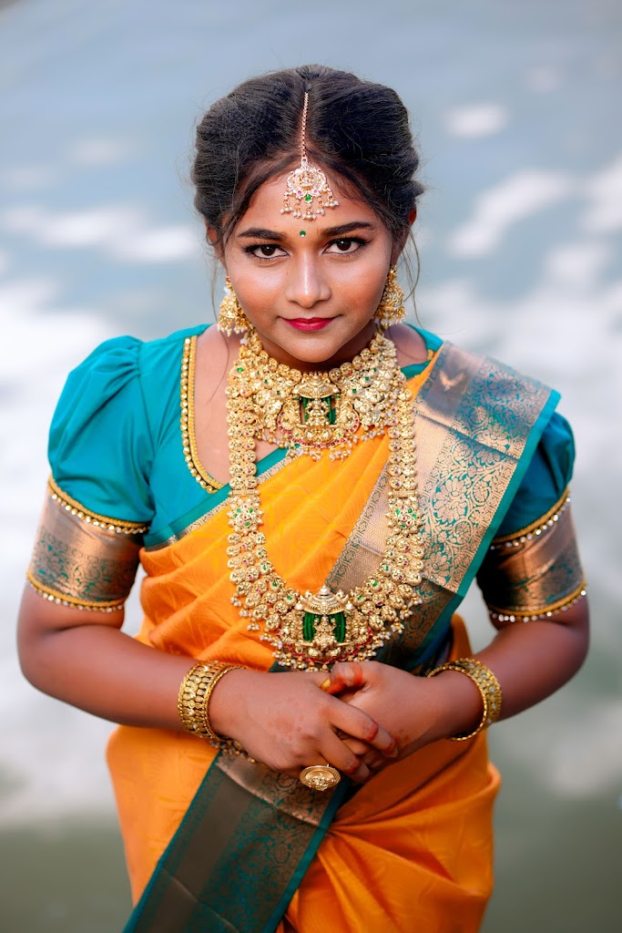 Nk S Glowhub Navina Mua Tvr