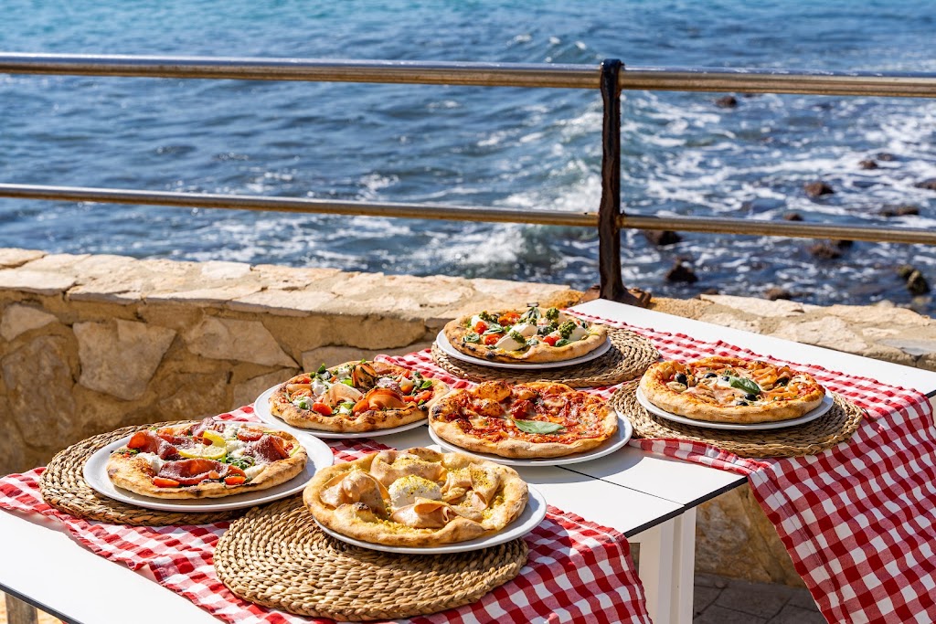 il Poeta del Faro — Comida y bebida