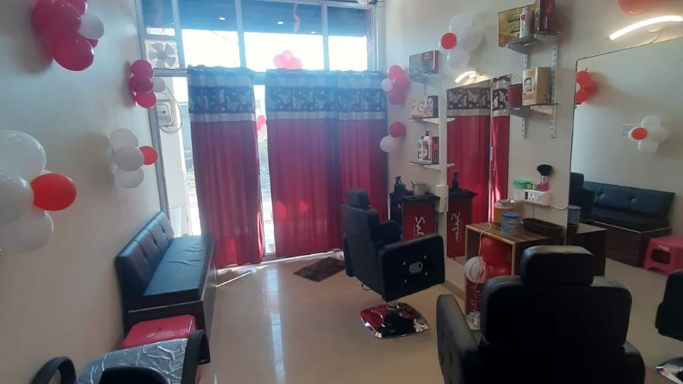 Santoshi Makeup Mantra