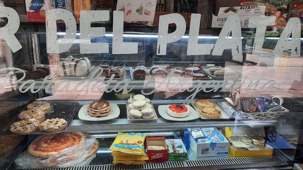 Mar del Plata Empanadas Argentinas Granollers — Ambiente