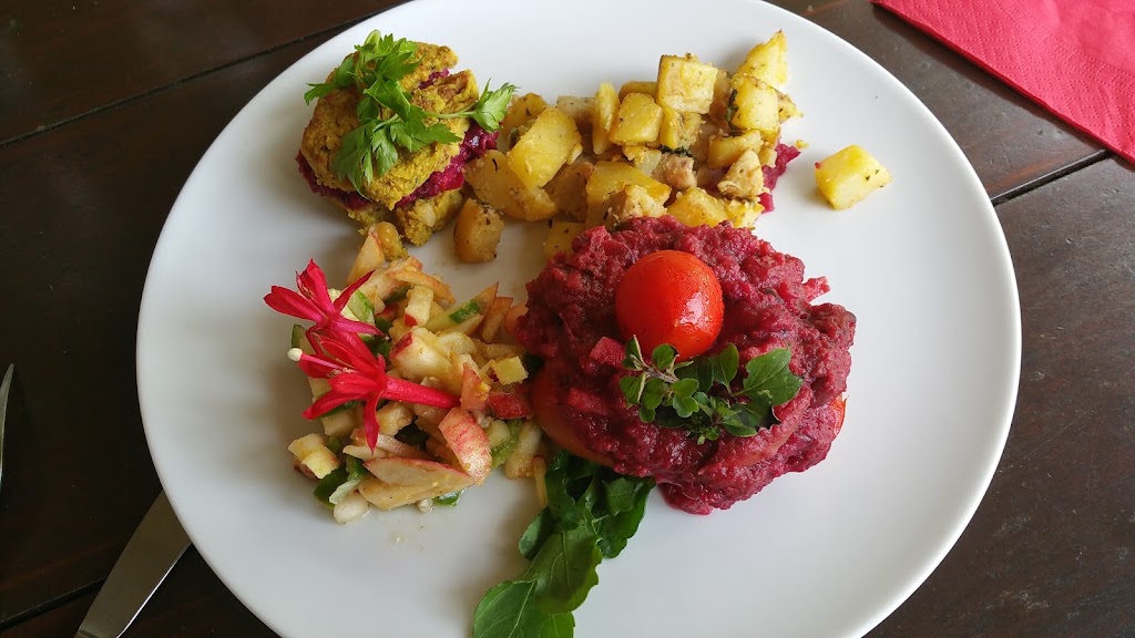 Restaurante O Esconderijo — Comida y bebida