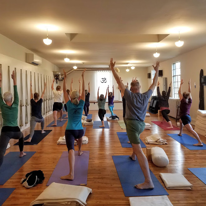  Iyengar Yoga Asheville