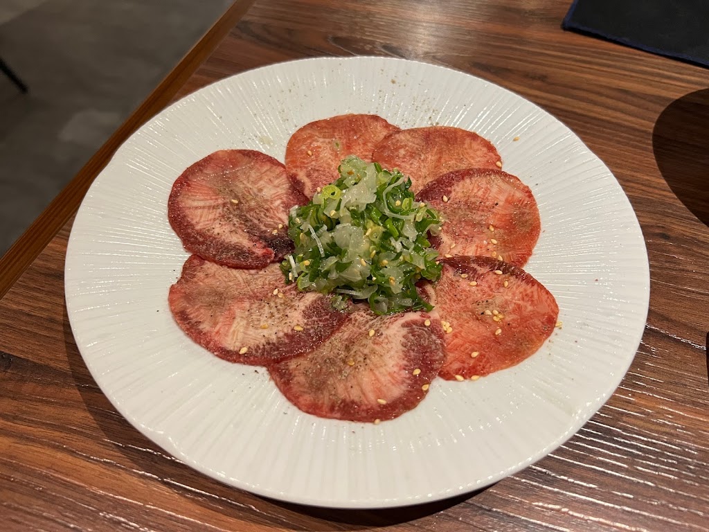 肕燒肉酒肆−高雄店 的照片