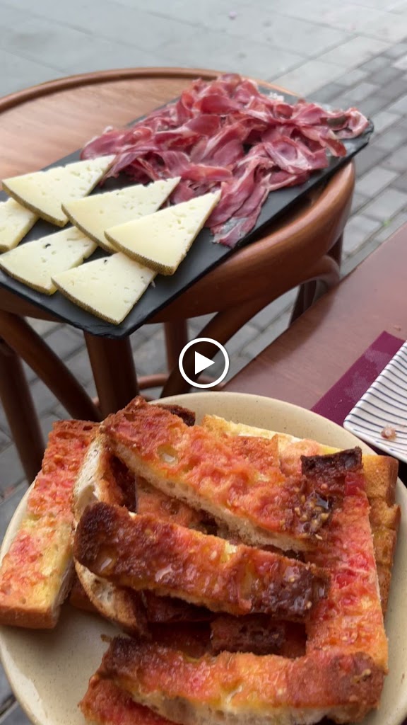 La Dida Vins i Teca — Comida y bebida