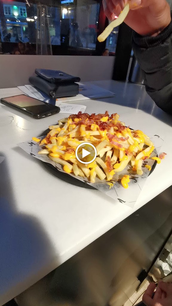 Cerveceria 100 Montaditos — Videos