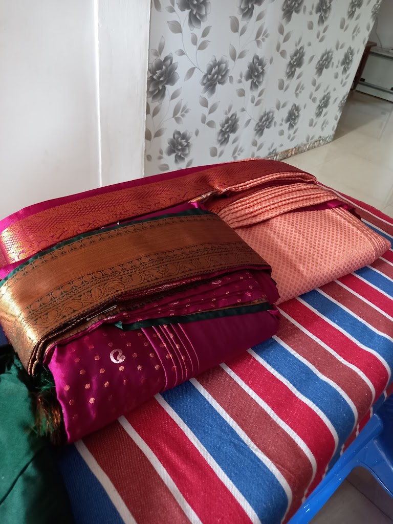 Mayukhaa Beauty Parlour