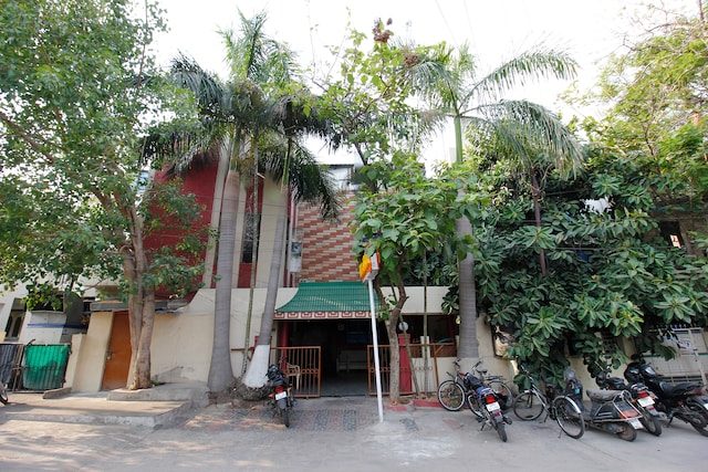 Oyo Hotel Swiss Legrand