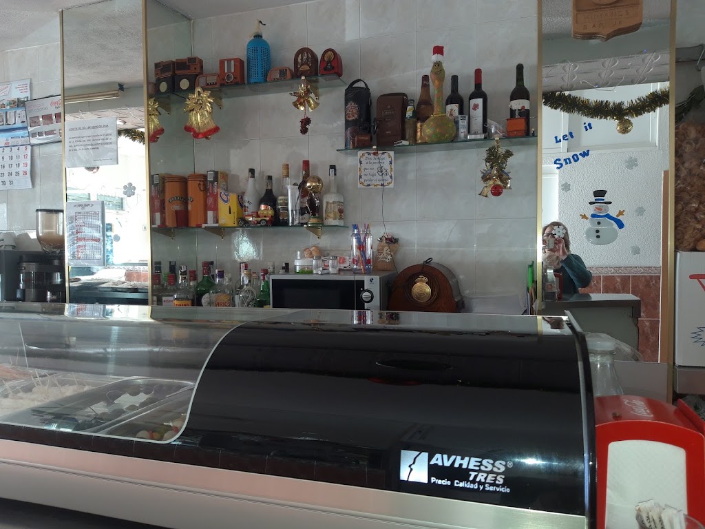Bar Jota Efe — Ambiente