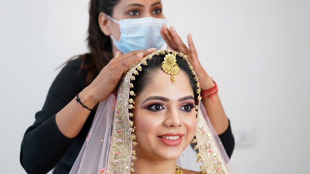 Makeup Glam Salon Academy