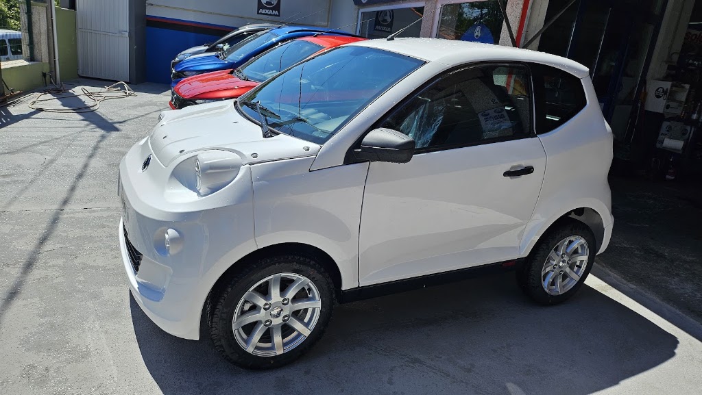 Microautos Sanchez — Hatchback