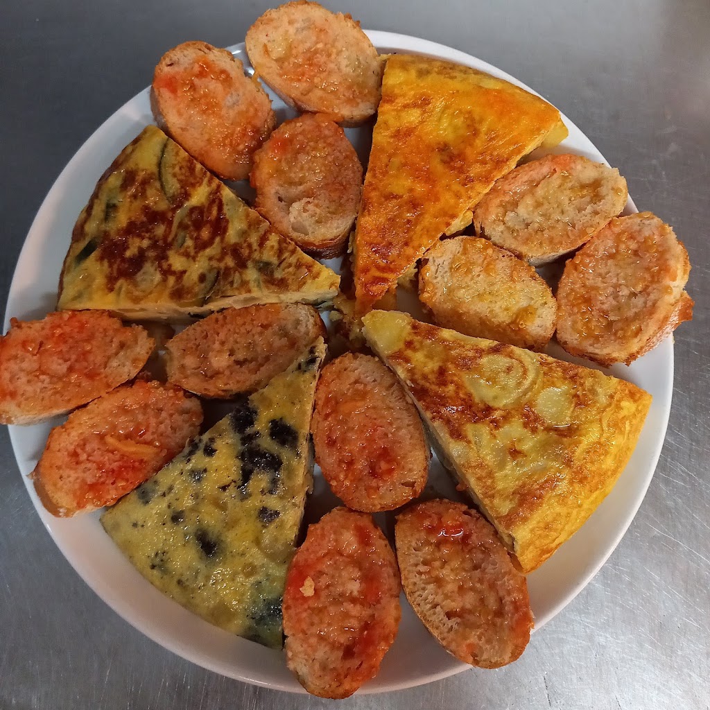 Bar Catala — Comida y bebida
