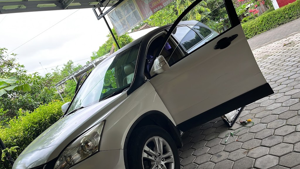 BENGKEL MOBIL ADE VARIASI