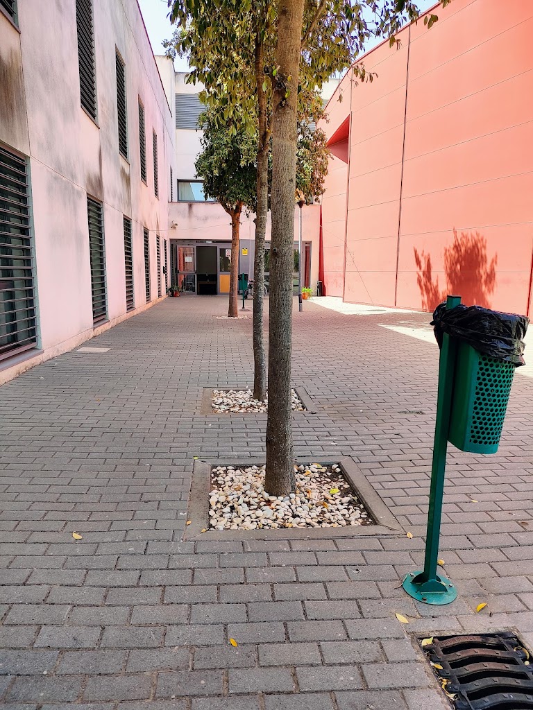 Fundacion Centro De Acogida San Jose — Exterior