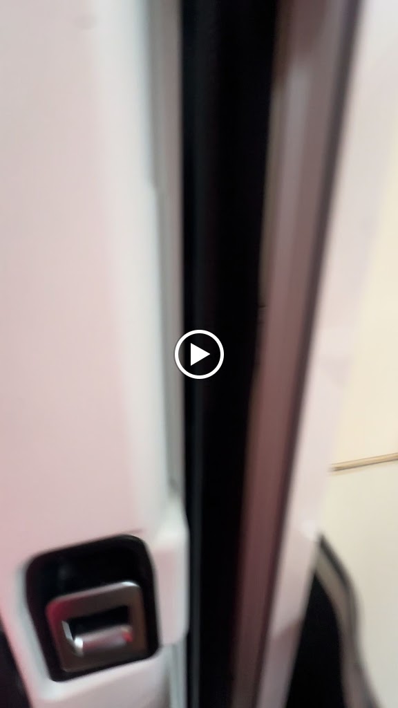 SHELL La Peregrina — Videos