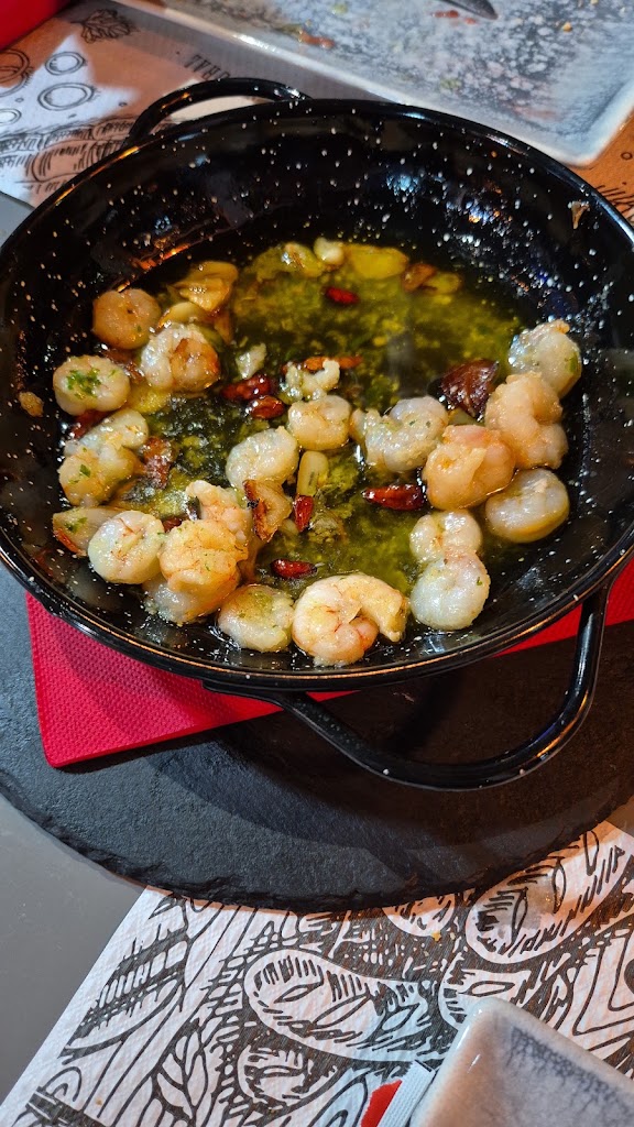 Nestan Bar & Restaurante — Comida y bebida