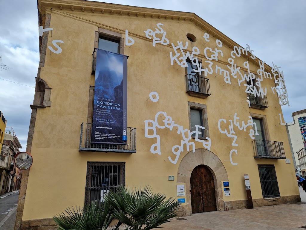 Fundacio Publica Municipal Joan Josep Tharrats D'Art Grafic