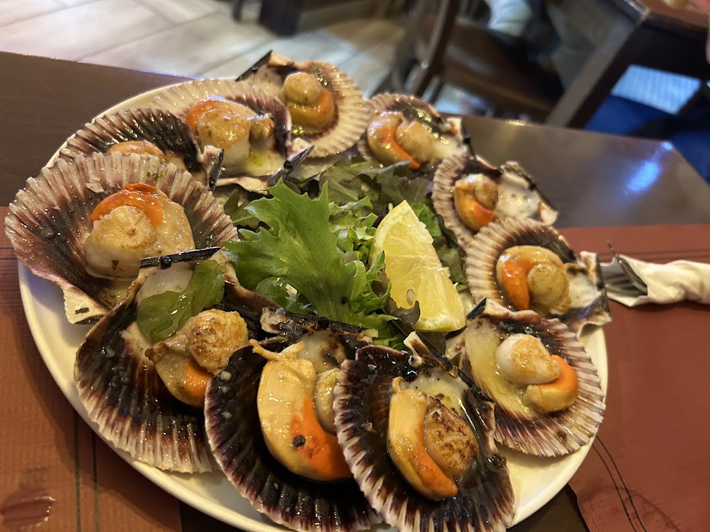 Bar Dona Tapa — Comida y bebida