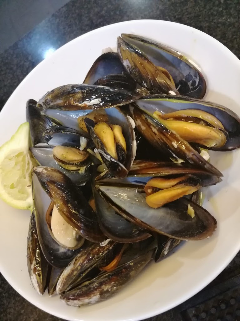 Restaurante El Rincon De Cervantes — Comida y bebida