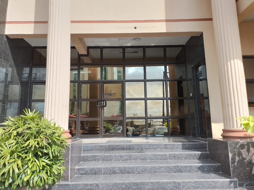 CARS IN AFRICA em Lagos