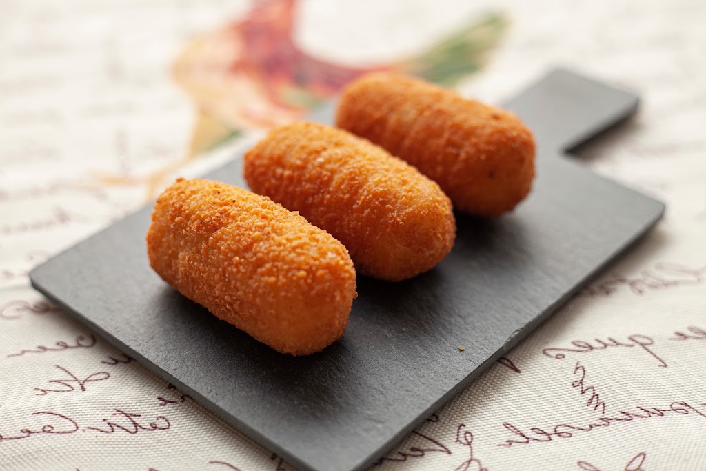 El Palau del Pollastre — Comida y bebida