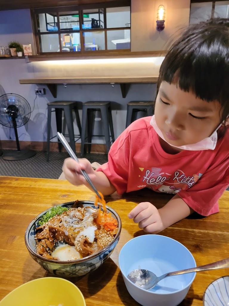 夜葉食堂鳳山店 的照片