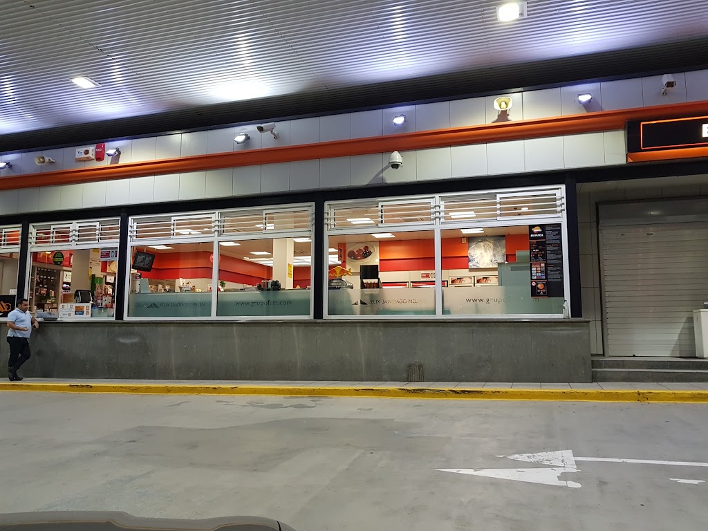 Estacion de Servicio Repsol — Exterior