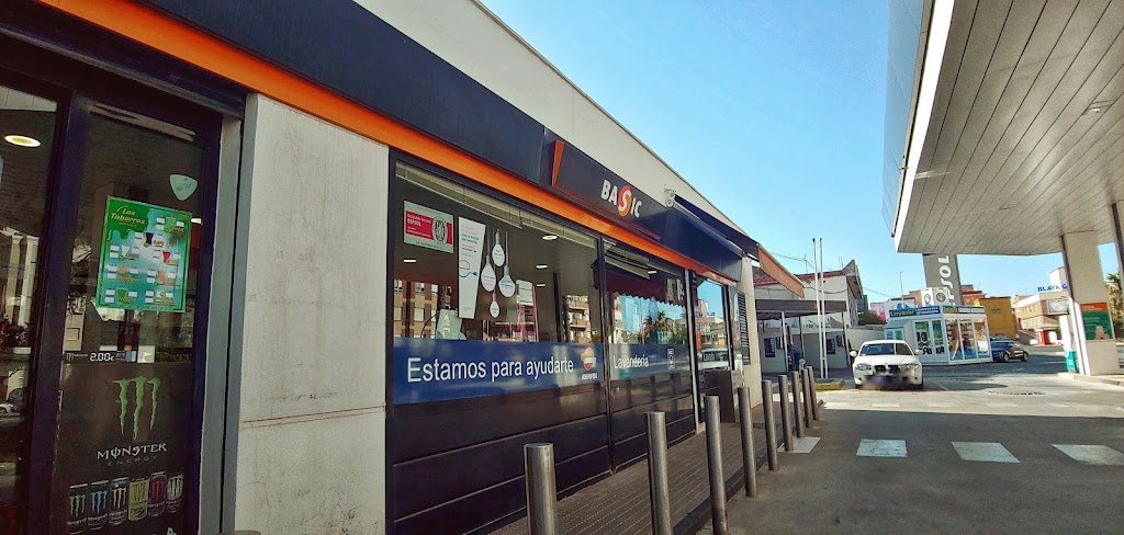 Estacion de Servicio Repsol — Exterior