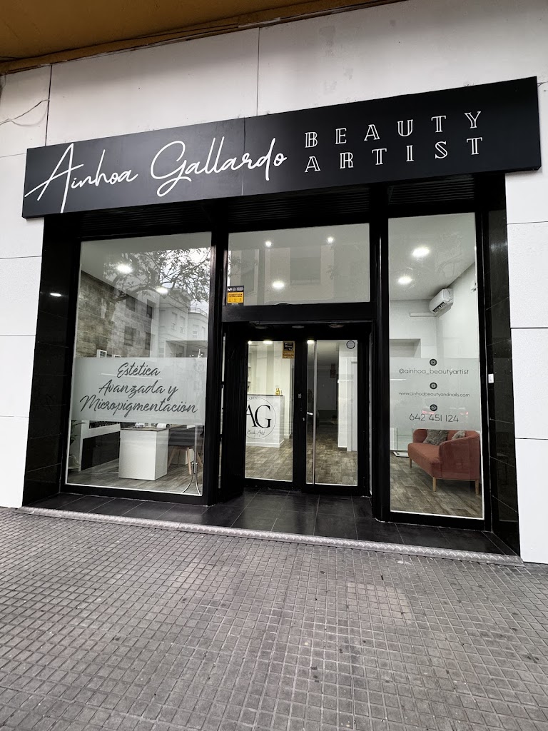 Ainhoa Gallardo beauty artist — Exterior