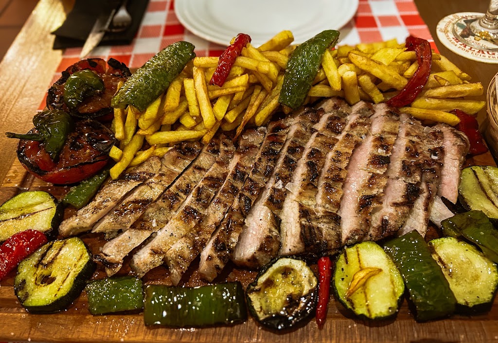 Taberna TIERRARANDA . — Comida y bebida