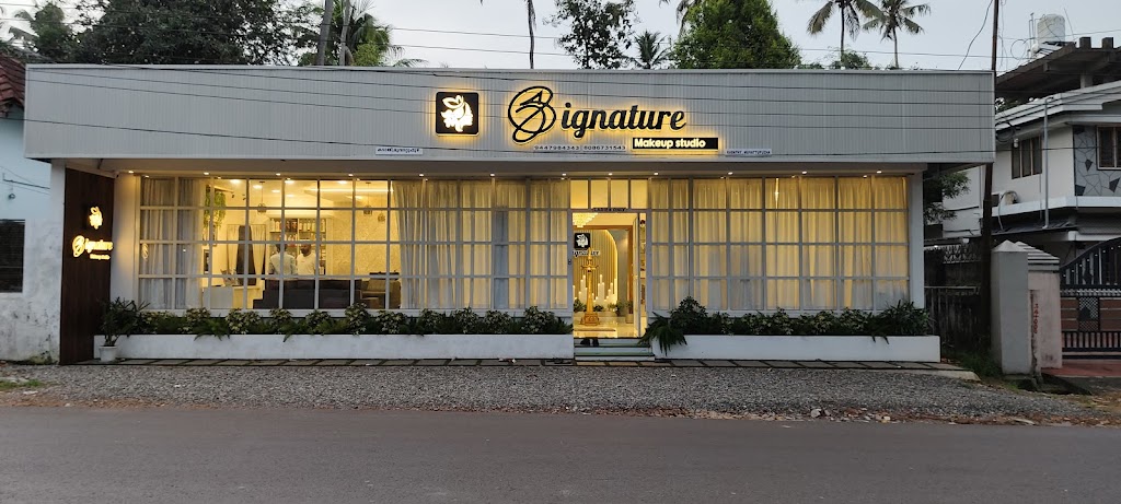 Signature Makeup Studio Kadathy
