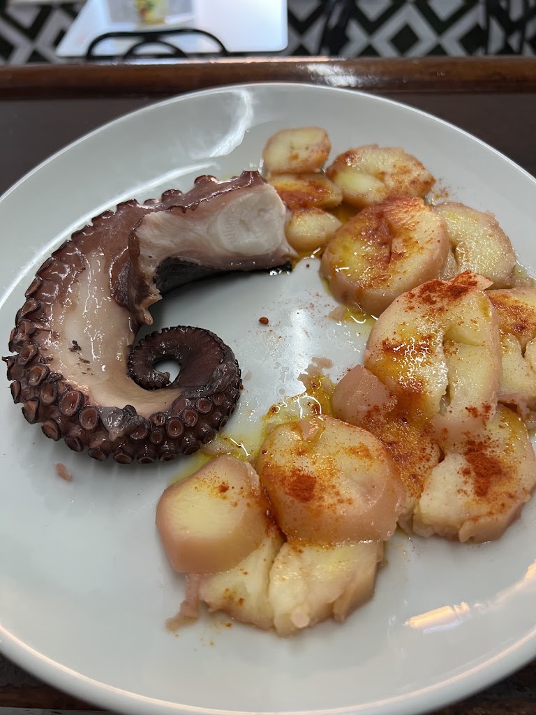Bar El Rincon de Jabugo — Comida y bebida