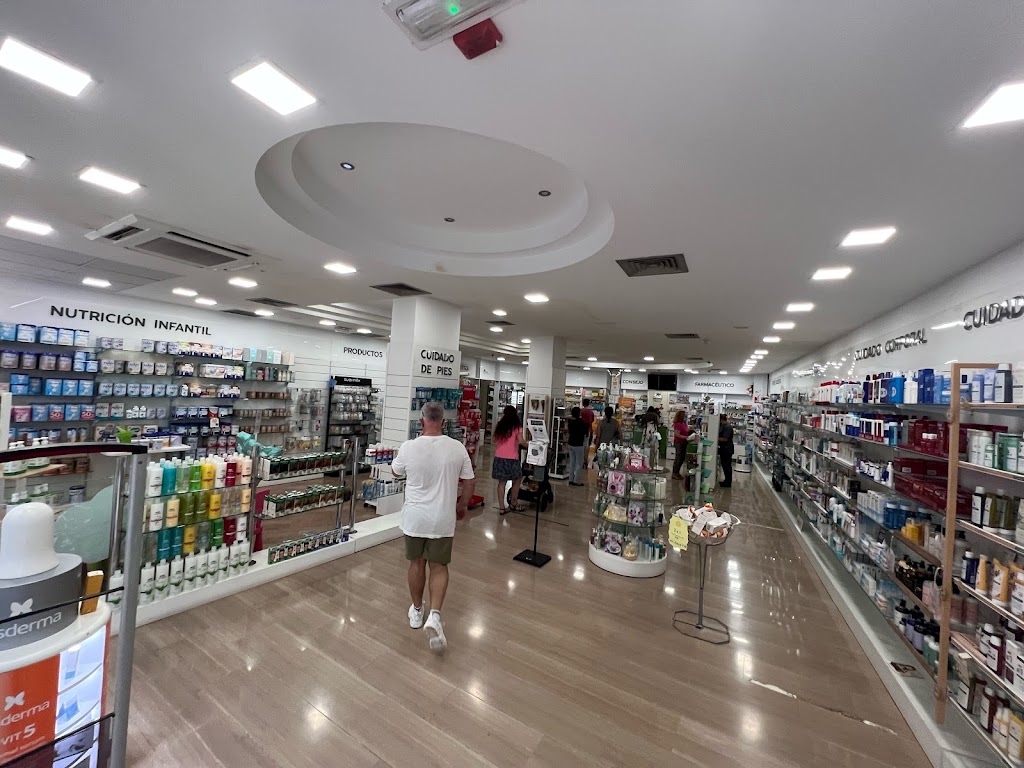 Farmacia Los Manantiales 24h — Del propietario