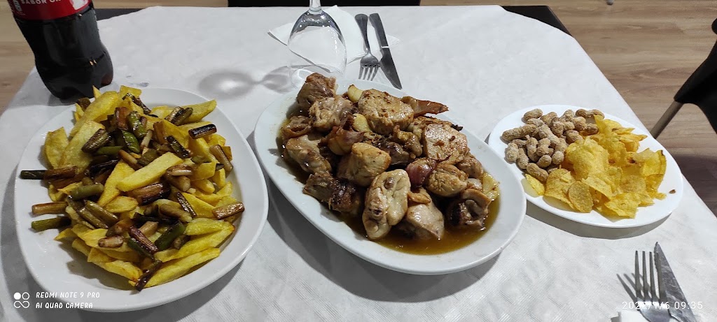 HARD TRUC CAFE — Comida y bebida