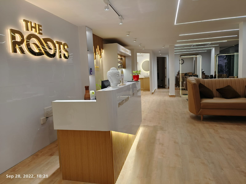 Roots Salon Spa Vazhuthacaud Premium Beauty Salon Luxury Salon In Vazhuthacaud