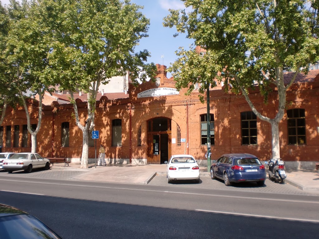 Asociacion Vallisoletana de Ayuda a la Ancianidad y la Infancia (AsVAI) — Exterior