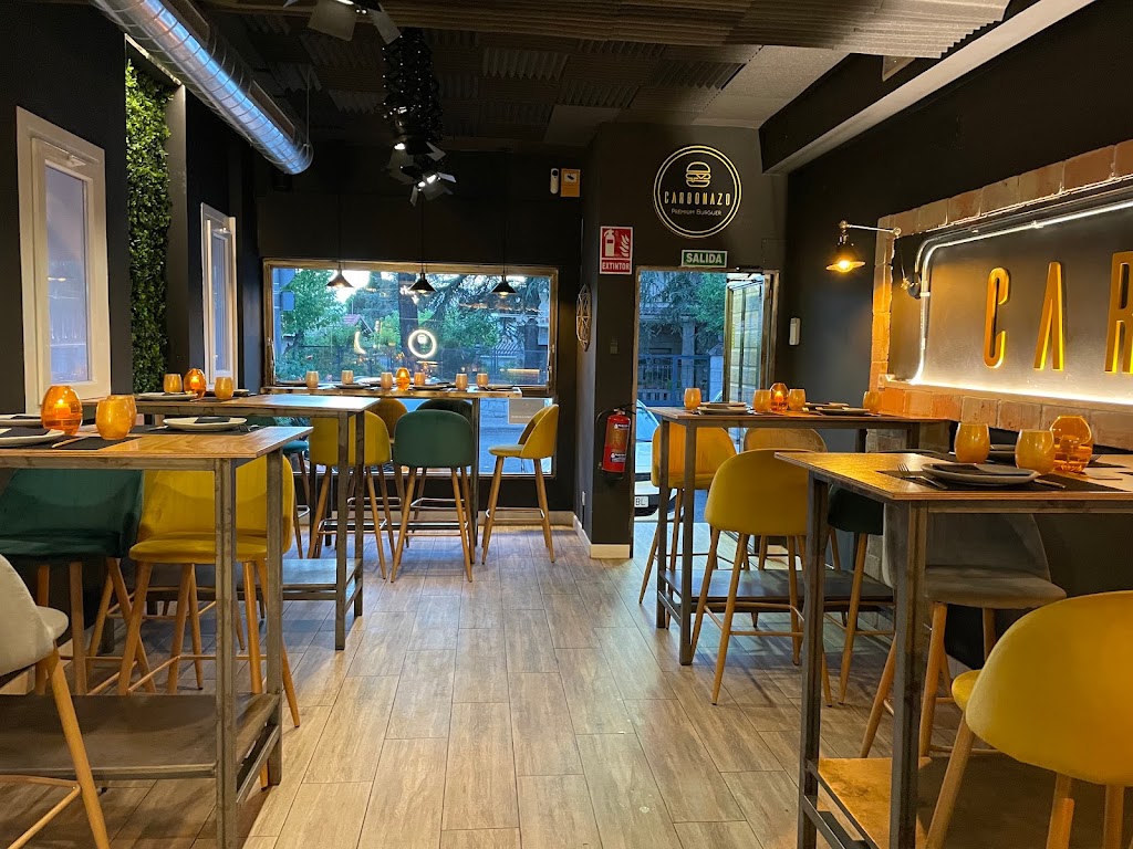 Carbonazo Burger — Ambiente
