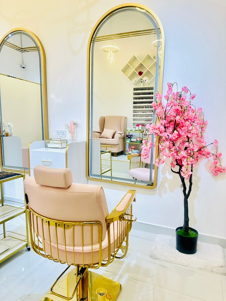 De Bliss Beauty Lounge