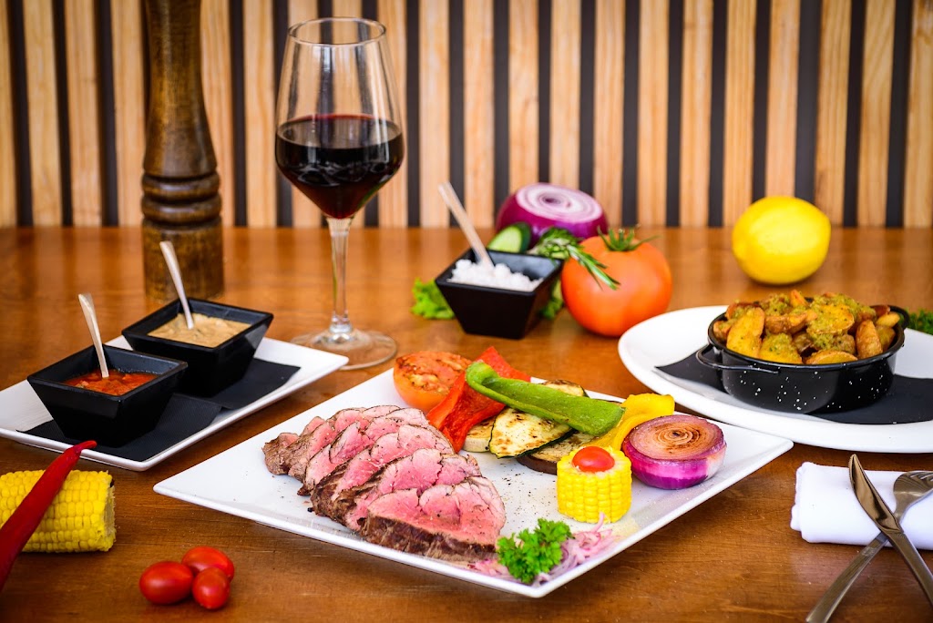 Cala Restaurant — Comida y bebida